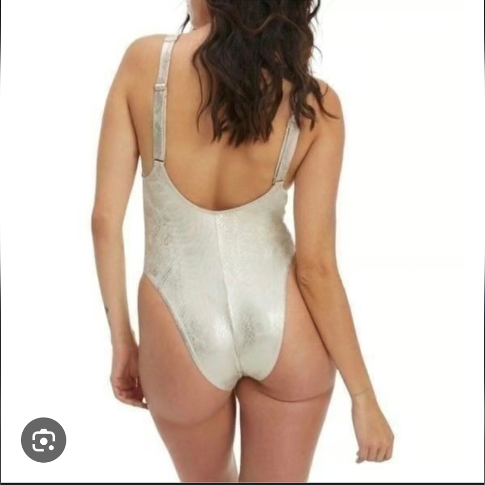 Good American One Piece Swimsuit Gold Metallic Snake Studio54 1-Small NWT - Picture 12 of 12